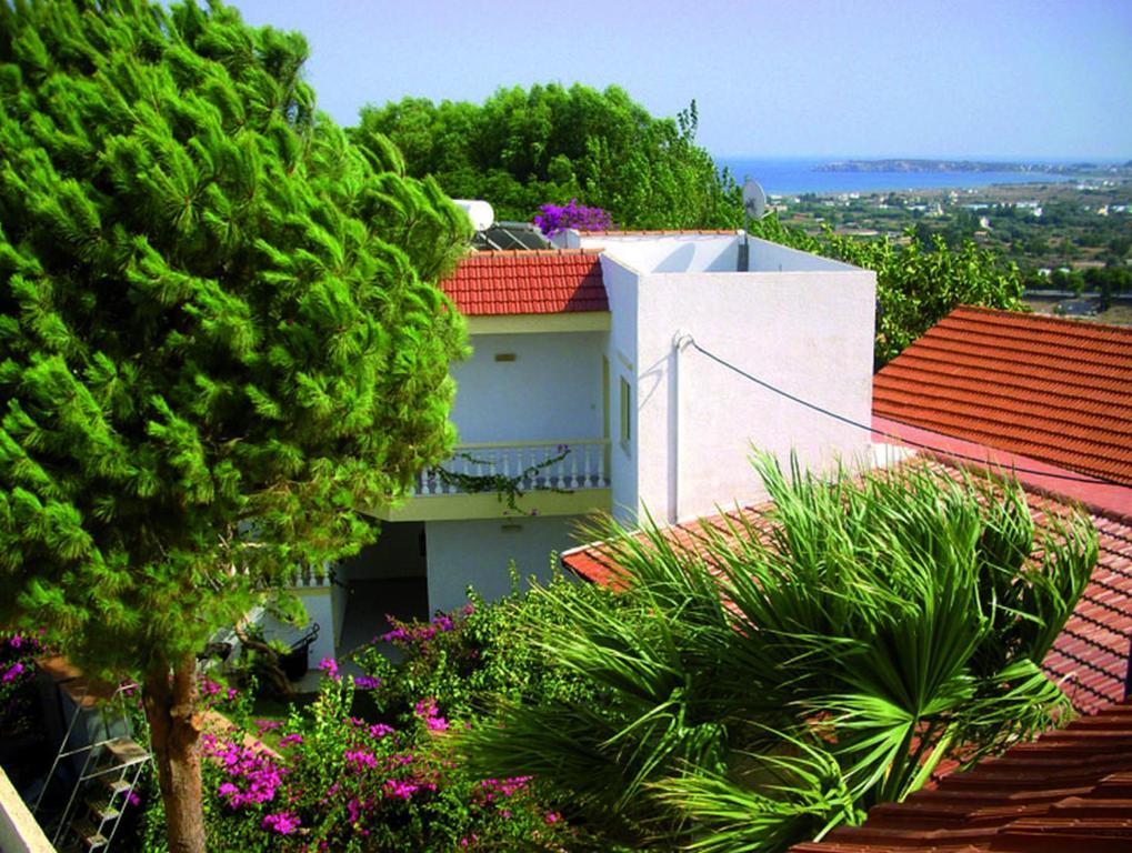 Helgas Paradise Afantou Exterior photo